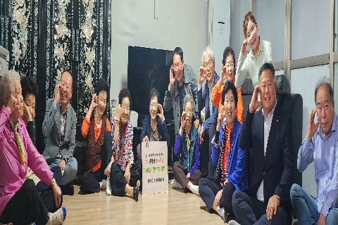 0508 삼천1동 카네이션 나눔.jpg