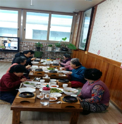 160113 사또영양돌솥밥 점심대접.jpg