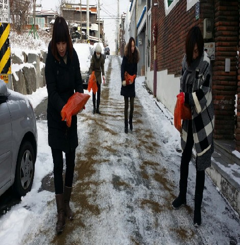 160120이면도로 모래살포.jpg